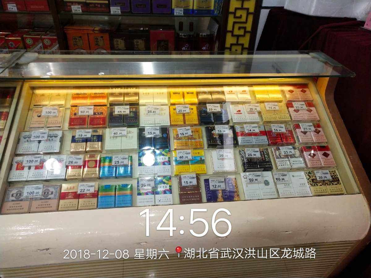 便利店烟柜怎么摆显高档(便利店烟柜陈列效果图)